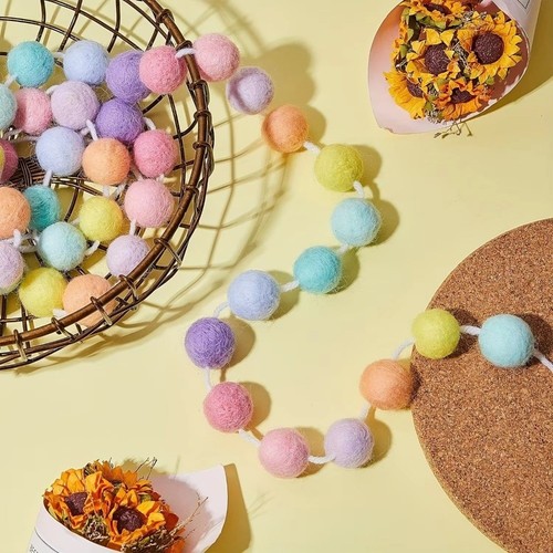 Ball pompon garland pompom - pompon,